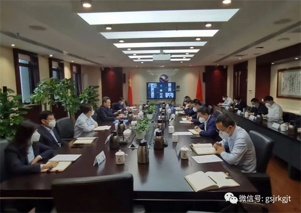 华体会手机网页版登录入口党委召开理论学习中心组会议 专题学习研讨党的二十大精神